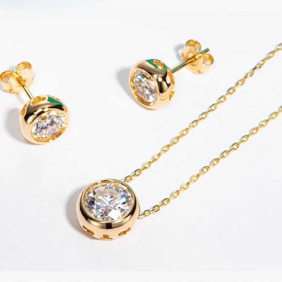 Classic DColor Moissanite 1 ct Stud Necklace 18KGold Plated 925SterliS-Certified - Picture 8 of 10